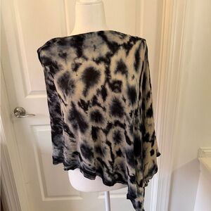 Acrobat Black and Cream Patterned Blouse